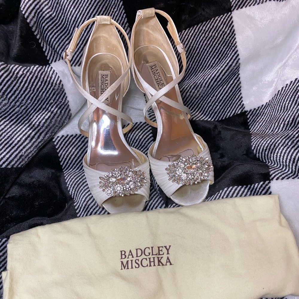White Badgley Mischka Wedges